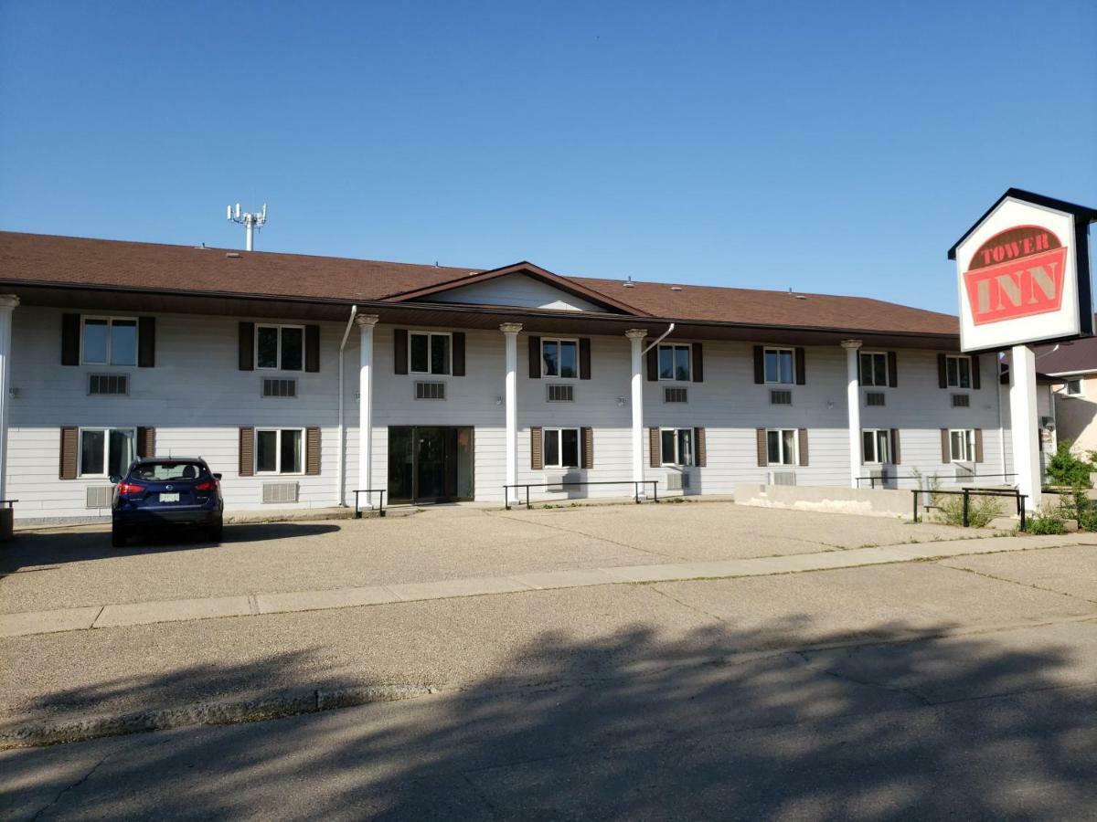 Tower Inn Estevan Экстерьер фото