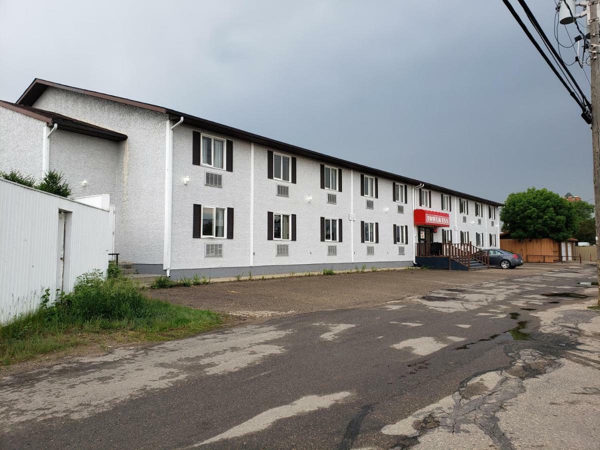 Tower Inn Estevan Экстерьер фото